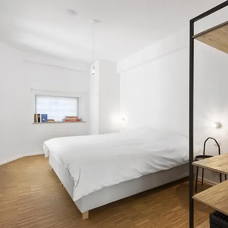 Apartment Bright And Stylish Next To The Sea!