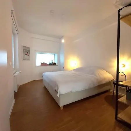 Lägenhet Bright And Stylish Next To The Sea! *