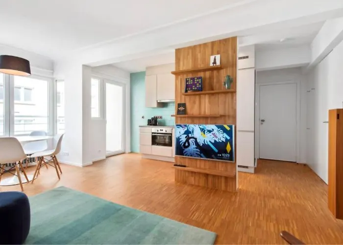 Bright And Stylish Next To The Sea! Apartamento